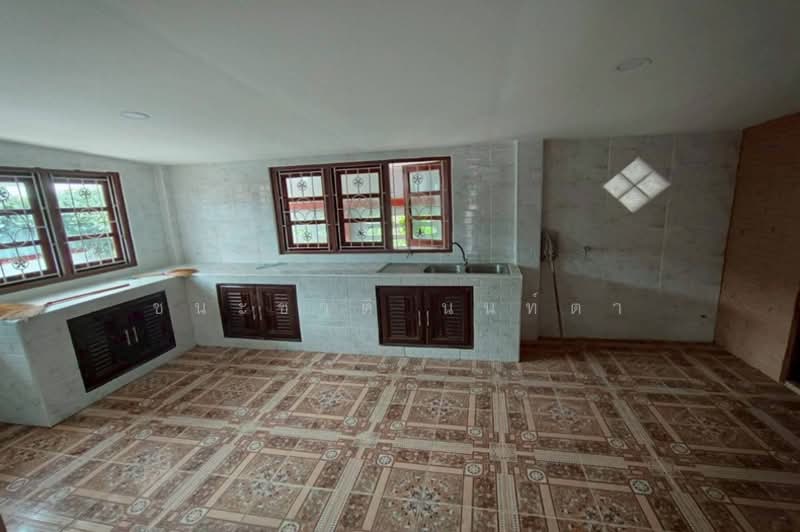 บ้านเดี่ยว เนื้อที่ 98 ตร.ว. ซอยบึงคำพร้อย 13 (ถนนเลียบคลอง 5 ฝั่งตะวันออก), Pathum Thani, ลำลูกกา, Khlong Ha, Khlong Luang, Pathum Thani, 4 Bedrooms, 392 sqm, Single Detached House For Sale, by ชนะชาติ นนท์ตา, 500227320 - DDproperty.com