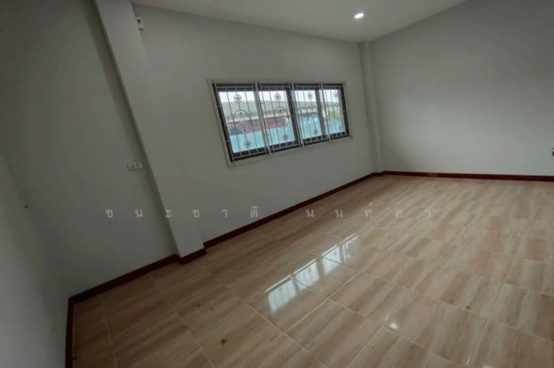 บ้านเดี่ยว เนื้อที่ 98 ตร.ว. ซอยบึงคำพร้อย 13 (ถนนเลียบคลอง 5 ฝั่งตะวันออก), Pathum Thani, ลำลูกกา, Khlong Ha, Khlong Luang, Pathum Thani, 4 Bedrooms, 392 sqm, Single Detached House For Sale, by ชนะชาติ นนท์ตา, 500227320 - DDproperty.com