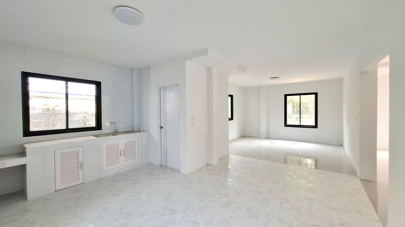 บ้านเดี่ยวเหนือเมือง ร้อยเอ็ด, Roi Et, Nua Muang, Muang Roi Et, Roi Et, 3 Bedrooms, 120 sqm, Single Detached House For Sale, by The Best Property ทองใบ, 500227337 - DDproperty.com