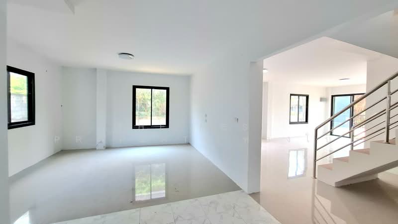 บ้านเดี่ยวเหนือเมือง ร้อยเอ็ด, Roi Et, Nua Muang, Muang Roi Et, Roi Et, 3 Bedrooms, 120 sqm, Single Detached House For Sale, by The Best Property ทองใบ, 500227337 - DDproperty.com