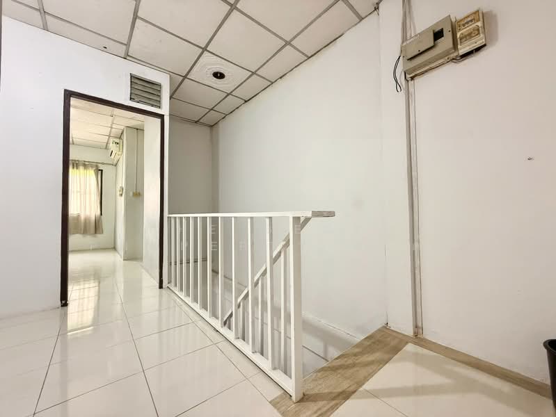 Sivarat 3, Samut Sakhon, Om Noi, Krathum Baen, Samut Sakhon, 2 Bedrooms, 100 sqm, Townhouse For Sale, by he Best Property ดาด้า, 500227338 - DDproperty.com