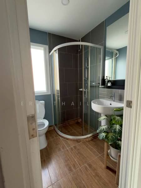 Q District Suksawad-Wongwaen Rama 3 : คิว ดิสทริค สุขสวัสดิ์-วงแหวนพระราม 3, สมุทรปราการ, ซอยสุขสวัสดิ์ 76 ลัดหลวง ถนนสุขสวัสดิ์, บางจาก, พระประแดง, สมุทรปราการ, 140 ตร.ม., ทาวน์เฮ้าส์ ขาย, โดย ERA Thailand, 500227345 - DDproperty.com