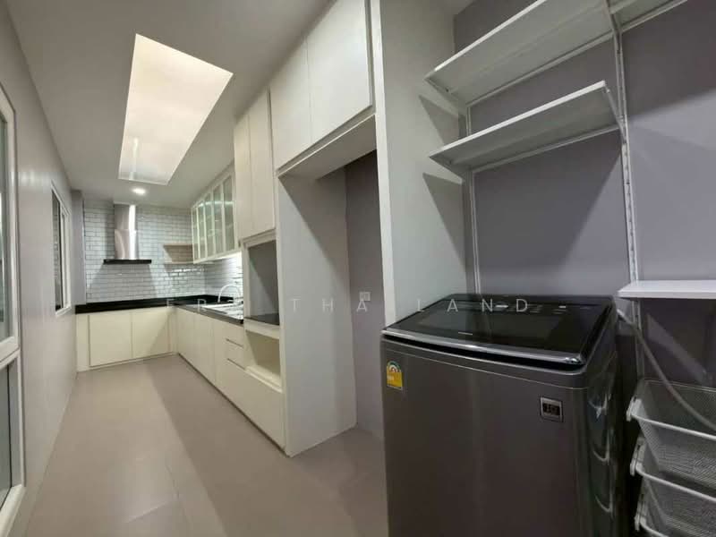 Q District Suksawad-Wongwaen Rama 3, Samut Prakan, Soi Suksawat 76 Latluang, Suksawat Road, Bang Chak, Phra Pra Daeng, Samut Prakan, 4 Bedrooms, 140 sqm, Townhouse For Sale, by ERA Thailand, 500227345 - DDproperty.com