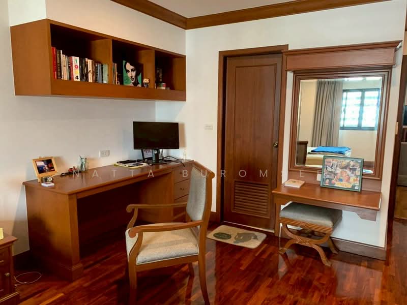 G.P. Grande Tower, Bangkok, 55 Sukhumvit 23, Khlongtoei Nua, Watthana, Bangkok, 3 Bedrooms, 260 sqm, Apartment For Rent, by Natta Buromsee, 500227349 - DDproperty.com