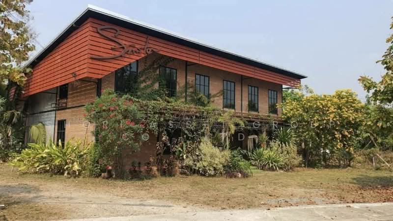 For Sale - House with restaurant business in Hod District., Chiang Mai