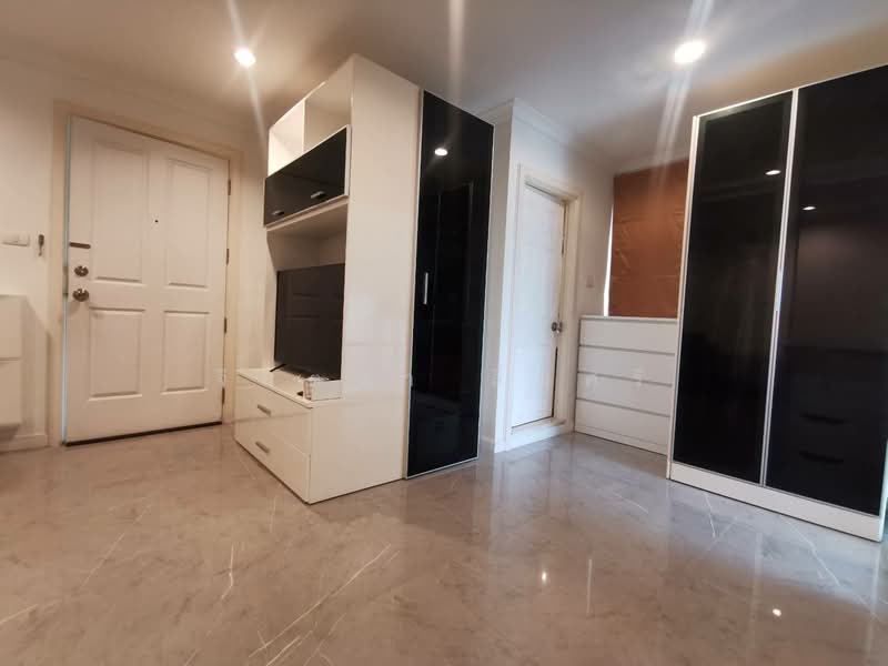 Lumpini Place Rama 9-Ratchada, Bangkok, Rama 9 Road, Huai Khwang, Huai Khwang, Bangkok, 1 Bedroom, 34 sqm, Condo For Rent, by Jintana Limsri, 500227398 - DDproperty.com