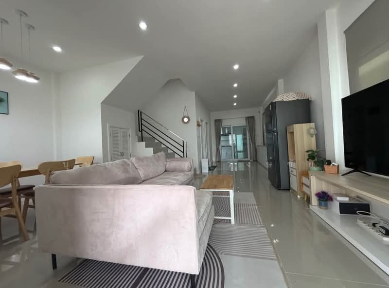 ให้เช่า - Patagonia 5 Ramintra-Safari, กรุงเทพ