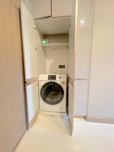 The Esse at Singha Complex, Bangkok, 1788 New Petchaburi Rd, Khlongtoei Nua, Watthana, Bangkok, 1 Bedroom, 35 sqm, Condo For Rent, by Nami E., 500227420 - DDproperty.com