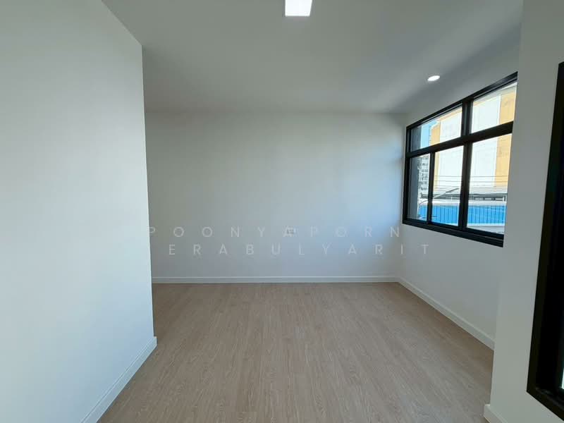 Sixnature Watcharapol, Bangkok, Watcharapol Road, Tha Rang, Bang Khen, Bangkok, 3 Bedrooms, 204 sqm, Townhouse For Sale, by Poonyaporn Veerabulyarit, 500227434 - DDproperty.com