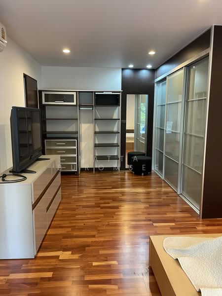 For Sale - The Avenue Sukumvit 61, Bangkok