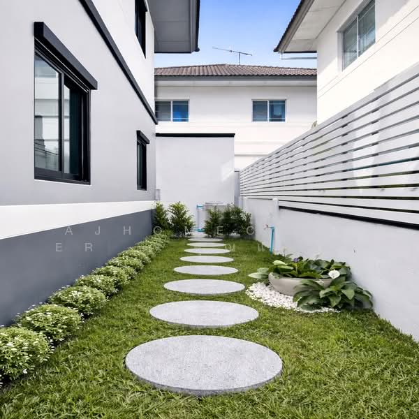 บ้านพร้อมพัฒน์ 1, Bangkok, Sam Wa Tawan Tok, Khlong Sam Wa, Bangkok, 3 Bedrooms, 120 sqm, Semi-Detached House (Twin House) For Sale, by AJHOMECENTER - คุณแบงค์, 500227577 - DDproperty.com