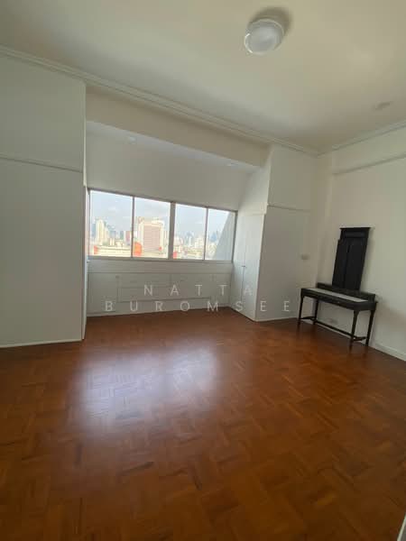 KC Court, Bangkok, 28 Soi Thonglor 13, Khlong Tan Nua, Watthana, Bangkok, 3 Bedrooms, 350 sqm, Apartment For Rent, by Natta Buromsee, 500227601 - DDproperty.com