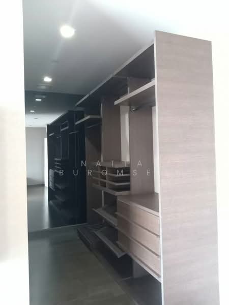 Urbano Absolute Sathon-Taksin, Bangkok, 345 Charoen Nakhon 14/2 Alley, Khlong Ton Sai, Khlong San, Bangkok, 3 Bedrooms, 165 sqm, Condo For Rent, by Natta Buromsee, 500227663 - DDproperty.com