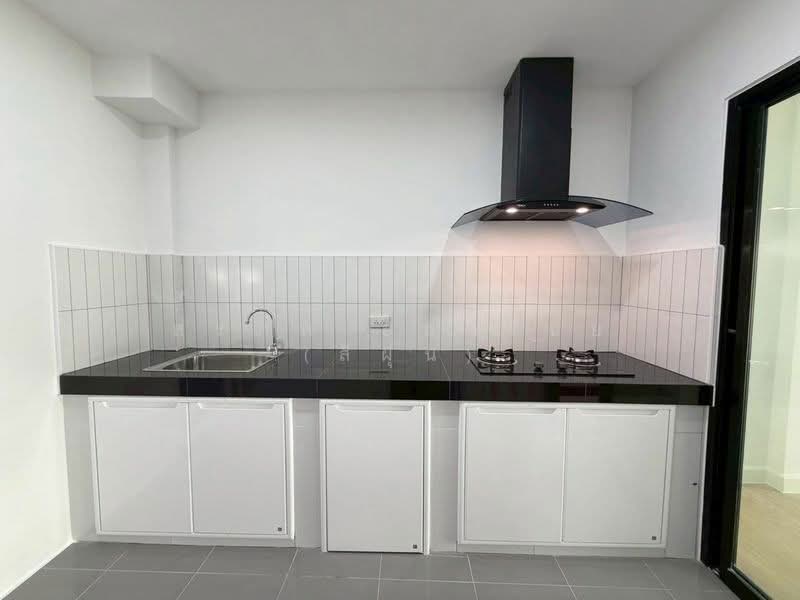 First Home Watcharapol : เฟิสท์โฮม วัชรพล, กรุงเทพ, ซอย ร่วมมิตรพัฒนา, ท่าแร้ง, บางเขน, กรุงเทพ, 72 ตร.ม., ทาวน์เฮ้าส์ ขาย, โดย สรภพ ยอดไชย (สีฝุ่น), 500227687 - DDproperty.com