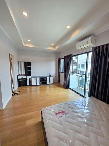 Supalai Essence Suanluang, Bangkok, Prawet, Prawet, Bangkok, 6 Bedrooms, 243 sqm, Single Detached House For Sale, by Ulaiwan Boonsiri, 500227695 - DDproperty.com