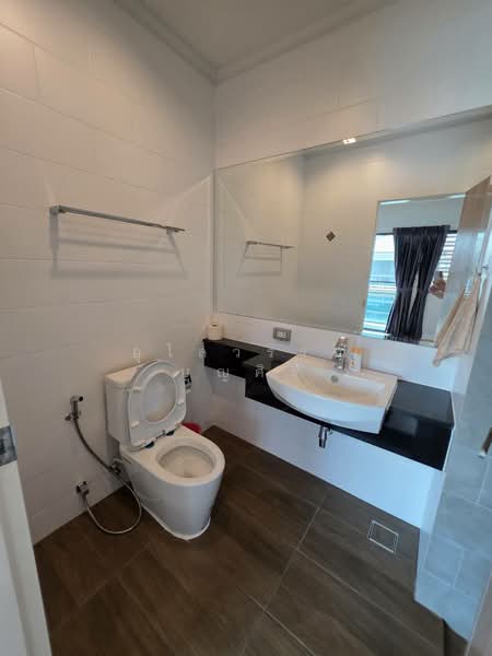 Supalai Essence Suanluang, Bangkok, Prawet, Prawet, Bangkok, 6 Bedrooms, 243 sqm, Single Detached House For Sale, by Ulaiwan Boonsiri, 500227695 - DDproperty.com