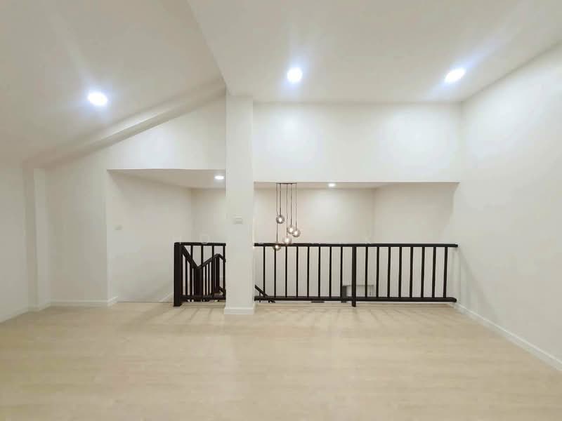 Eastwood Park, Bangkok, On Nut 36 Alley, Suan Luang, Suan Luang, Bangkok, 2 Bedrooms, 100 sqm, Condo For Sale, by Homemark, 500227758 - DDproperty.com