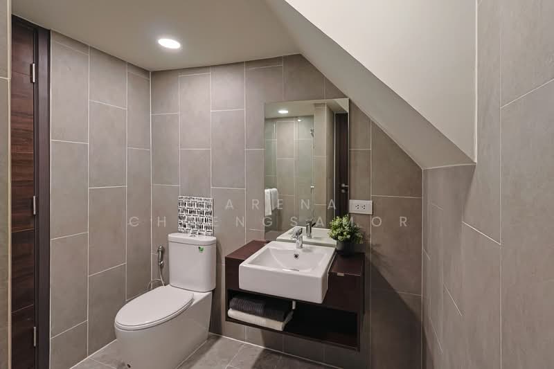 C Ekkamai, Bangkok, 888 Soi Sukhumvit 63, Sukhumvit Road, Khlong Tan Nua, Watthana, Bangkok, 1 Bedroom, 65 sqm, Condo For Sale, by Sarena Choengsamor, 500227807 - DDproperty.com