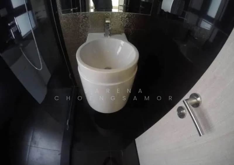 Rhythm Sukhumvit 36-38, Bangkok, 55 Soi Sukhumvit 36, Sukhumvit Road, Phra Kanong, Khlong Toei, Bangkok, 1 Bedroom, 41 sqm, Condo For Rent, by Sarena Choengsamor, 500227819 - DDproperty.com