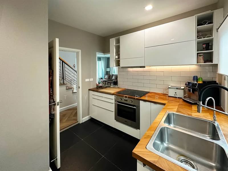 Golden Village Onnut-Pattanakan, Bangkok, Soi On Nut 65 Yak14, Prawet, Prawet, Bangkok, 4 Bedrooms, 150 sqm, Single Detached House For Sale, by Nutty Property, 500227853 - DDproperty.com