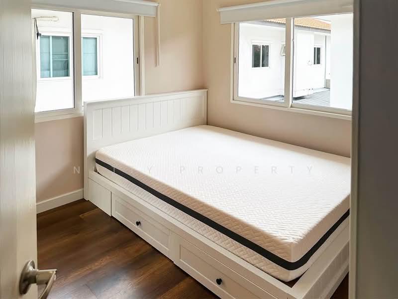 Golden Village Onnut-Pattanakan, Bangkok, Soi On Nut 65 Yak14, Prawet, Prawet, Bangkok, 4 Bedrooms, 150 sqm, Single Detached House For Sale, by Nutty Property, 500227853 - DDproperty.com