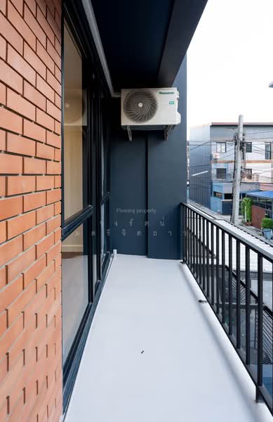 Haus 35 Chaengwattana : เฮ้าส์ 35 แจ้งวัฒนะ, นนทบุรี, ซอย ปากเกร็ด-แจ้งวัฒนะ 35, คลองเกลือ, ปากเกร็ด, นนทบุรี, 162 ตร.ม., ทาวน์เฮ้าส์ ขาย, โดย รุ่งรัตน์ ไมตรีจิตถาวร, 500227857 - DDproperty.com