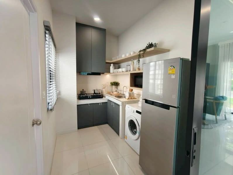 Britania Ratchaphruek-Kanchanaphisek : บริทาเนีย ราชพฤกษ์-กาญจนาภิเษก, Pathum Thani, Khlong Phra Udom, Lat Lum Kaeo, Pathum Thani, 3 Bedrooms, 145 sqm, Single Detached House For Sale, by สรภพ ยอดไชย (สีฝุ่น), 500227863 - DDproperty.com