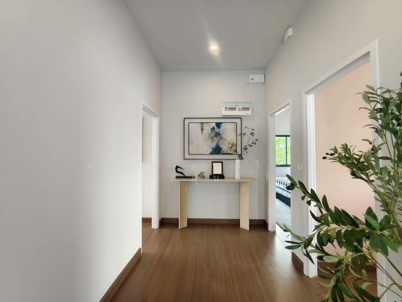 Britania Ratchaphruek-Kanchanaphisek : บริทาเนีย ราชพฤกษ์-กาญจนาภิเษก, Pathum Thani, Khlong Phra Udom, Lat Lum Kaeo, Pathum Thani, 3 Bedrooms, 145 sqm, Single Detached House For Sale, by สรภพ ยอดไชย (สีฝุ่น), 500227863 - DDproperty.com