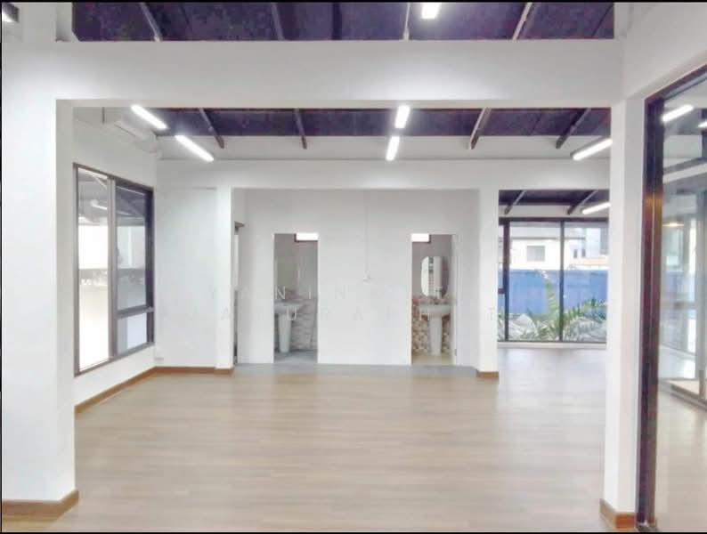Office in Latphrao, กรุงเทพ, วังทองหลาง, วังทองหลาง, กรุงเทพ, 520 ตร.ม., สำนักงาน ให้เช่า, โดย Yaninatta Jaturaphut, 500227880 - DDproperty.com