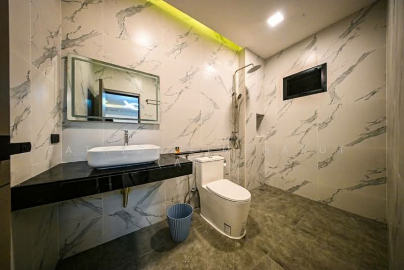 Aqua Pool Villa by Vinyx, Chon Buri (Pattaya), Huai Yai, Bang Lamung (Pattaya), Chon Buri (Pattaya), 5 Bedrooms, 250 sqm, Villa For Sale, by Sathida Limphasut (App), 500227910 - DDproperty.com