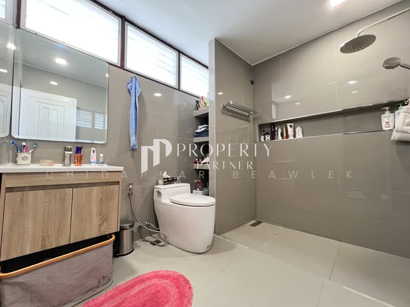 Townhome Sukhumvit 71 Pridi Phanomyong 14, Bangkok, สุขุมวิท, Khlong Tan Nua, Watthana, Bangkok, 4 Bedrooms, 250 sqm, Townhouse For Sale, by Chidaphar Beawlek, 500227929 - DDproperty.com