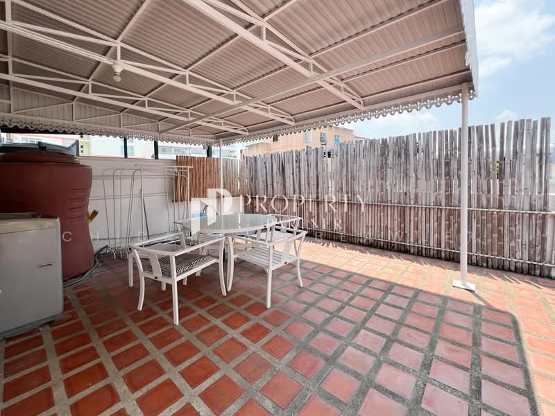 Townhome Sukhumvit 71 Pridi Phanomyong 14, Bangkok, สุขุมวิท, Khlong Tan Nua, Watthana, Bangkok, 4 Bedrooms, 250 sqm, Townhouse For Sale, by Chidaphar Beawlek, 500227929 - DDproperty.com