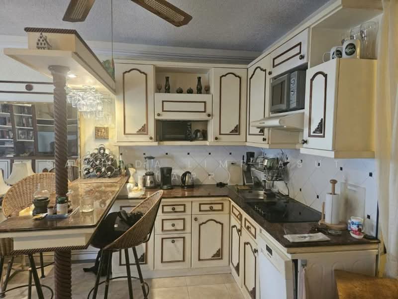 For Sale - Markland Condominium Pattaya, Chon Buri (Pattaya)