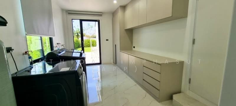 The Village Housing Estate by Horseshoe Point, Chon Buri (Pattaya), Toongklom-Huaytanoo Road, Nong Pru, Bang Lamung (Pattaya), Chon Buri (Pattaya), 4 Bedrooms, 550 sqm, Single Detached House For Sale, by Sathida Limphasut (App), 500227940 - DDproperty.com