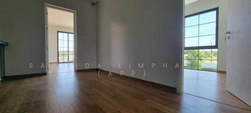 ขาย - Rungsii Village Pattaya : รังสี วิลเลจ พัทยา, ชลบุรี