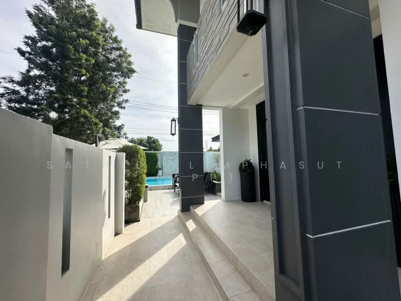 Patta Prime, Chon Buri (Pattaya), Bypass Road, Nong Pla Lai, Bang Lamung (Pattaya), Chon Buri (Pattaya), 4 Bedrooms, 550 sqm, Villa For Sale, by Sathida Limphasut (App), 500228034 - DDproperty.com