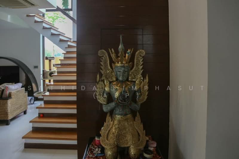 Perla Villa Pattaya, Chon Buri (Pattaya), Poong, Bang Lamung (Pattaya), Chon Buri (Pattaya), 3 Bedrooms, 750 sqm, Villa For Sale, by Sathida Limphasut (App), 500228037 - DDproperty.com