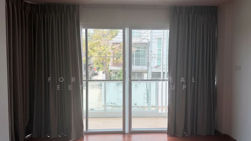 ให้เช่าทาวน์โฮม 3 ชั้น เฟอร์ครบ พร้อมอยู่!, Bangkok, Suan Luang, Suan Luang, Bangkok, 3 Bedrooms, 185 sqm, Townhouse For Rent, by Forty-Six Real Estate Group, 500228047 - DDproperty.com