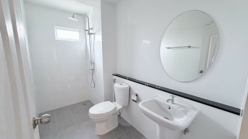 ให้เช่าบ้านแฝด 3 ชั้น พร้อมเฟอร์ 2 ห้องนอน, Bangkok, Suan Luang, Suan Luang, Bangkok, 4 Bedrooms, 258 sqm, Townhouse For Rent, by Forty-Six Real Estate Group, 500228051 - DDproperty.com