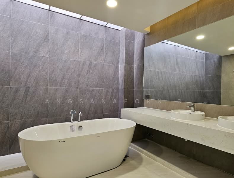 บ้าน ใกล้ central ลาดพร้าว 2 นอนพหลโยธิน 23, Bangkok, Chatuchak, Chatuchak, Bangkok, 2 Bedrooms, 250 sqm, Townhouse For Sale, by Angsanaporn D, 500228082 - DDproperty.com