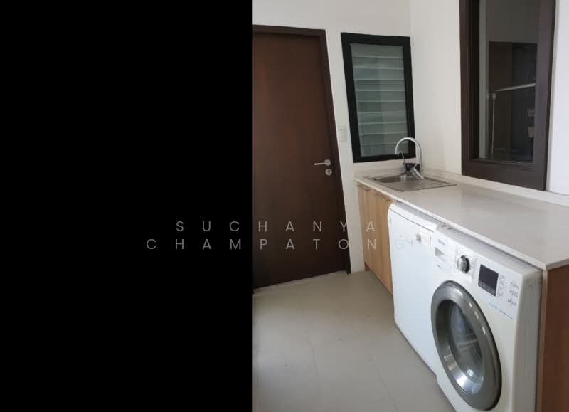 Sathorn Gardens, Bangkok, 39 South Sathorn Road, Thung Maha Mek, Sathon, Bangkok, 3 Bedrooms, 200 sqm, Condo For Sale, by Suchanya Champatong, 500228166 - DDproperty.com