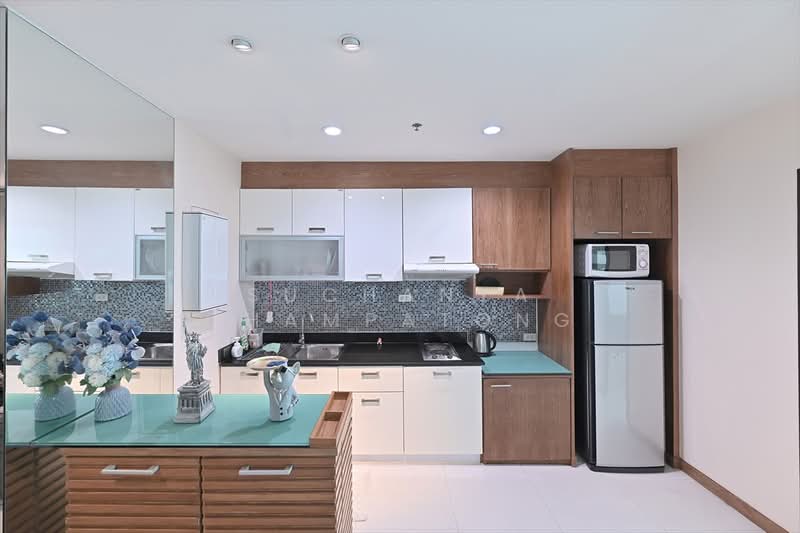 Sukhumvit Living Town, Bangkok, 299 Sukhumvit 21 Road, Khlongtoei Nua, Watthana, Bangkok, 2 Bedrooms, 63 sqm, Condo For Sale, by Suchanya Champatong, 500228173 - DDproperty.com