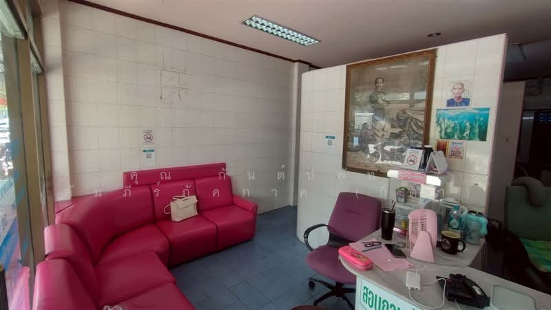 อาคารพาณิชย์ 3 ชั้น 13.3 ตร.ว. อาคารพาณิชย์ ถนนสามเสน ซอยอำนวยสงคราม ใกล้คลีนิครักฟัน, Bangkok, ถนนสามเสน, Tanon Nakorn Chaisri, Dusit, Bangkok, , 100 sqm, Shophouse For Sale, by คุณ กันต์ปพัทธ์ คัมภีร์ภัคภาค (กีต้า), 500228179 - DDproperty.com