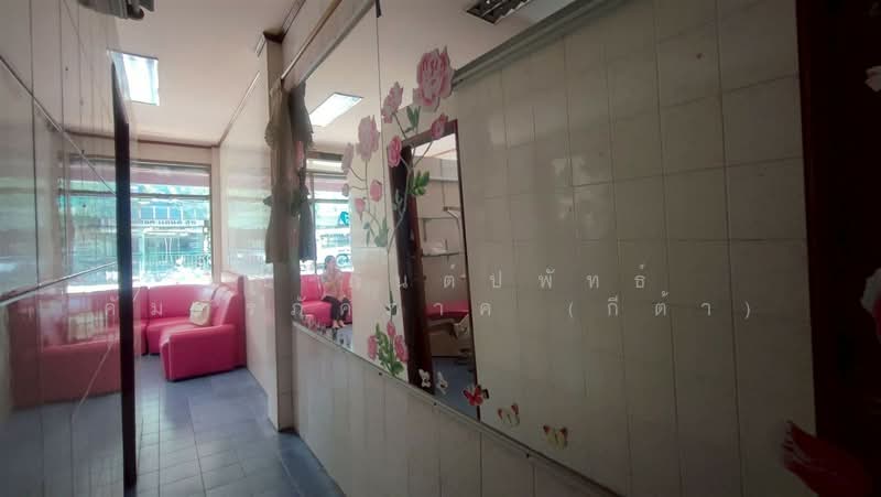 อาคารพาณิชย์ 3 ชั้น 13.3 ตร.ว. อาคารพาณิชย์ ถนนสามเสน ซอยอำนวยสงคราม ใกล้คลีนิครักฟัน, กรุงเทพ, ถนนสามเสน, ถนนนครไชยศรี, ดุสิต, กรุงเทพ, 100 ตร.ม., ตึกแถว-อาคารพาณิชย์ ขาย, โดย คุณ กันต์ปพัทธ์ คัมภีร์ภัคภาค (กีต้า), 500228179 - DDproperty.com