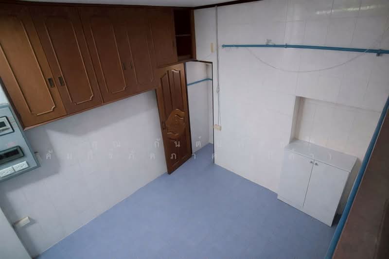 อาคารพาณิชย์ 3 ชั้น 13.3 ตร.ว. อาคารพาณิชย์ ถนนสามเสน ซอยอำนวยสงคราม ใกล้คลีนิครักฟัน, Bangkok, ถนนสามเสน, Tanon Nakorn Chaisri, Dusit, Bangkok, , 100 sqm, Shophouse For Sale, by คุณ กันต์ปพัทธ์ คัมภีร์ภัคภาค (กีต้า), 500228179 - DDproperty.com