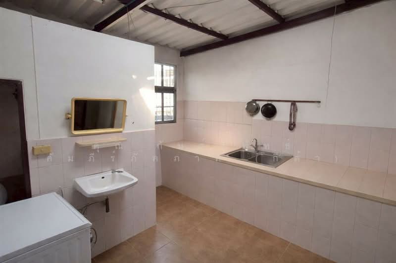 อาคารพาณิชย์ 3 ชั้น 13.3 ตร.ว. อาคารพาณิชย์ ถนนสามเสน ซอยอำนวยสงคราม ใกล้คลีนิครักฟัน, กรุงเทพ, ถนนสามเสน, ถนนนครไชยศรี, ดุสิต, กรุงเทพ, 100 ตร.ม., ตึกแถว-อาคารพาณิชย์ ขาย, โดย คุณ กันต์ปพัทธ์ คัมภีร์ภัคภาค (กีต้า), 500228179 - DDproperty.com