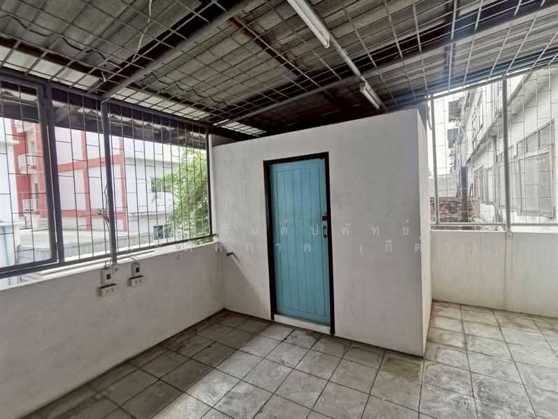 อาคารพาณิชย์ 3.5 ชั้น 17.7 ตร.ว. อาคารพาณิชย์ ซอยเอกชัย69/1 ใกล้บริษัทธัญธรมอเตอร์ จำกัด (บางบอน), Bangkok, ถนนเอกชัย, Bang Bon, Bang Bon, Bangkok, , 130 sqm, Shophouse For Sale, by คุณ กันต์ปพัทธ์ คัมภีร์ภัคภาค (กีต้า), 500228205 - DDproperty.com