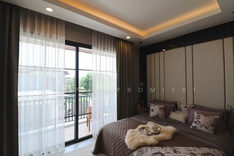 Rungsii Village Pattaya, Chon Buri (Pattaya), 91 Soi Tonmamuangsongton 5, Nong Pru, Bang Lamung (Pattaya), Chon Buri (Pattaya), 5 Bedrooms, 305 sqm, Villa For Sale, by Pornpun Promlert, 500228268 - DDproperty.com