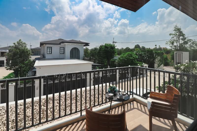 Rungsii Village Pattaya, Chon Buri (Pattaya), 91 Soi Tonmamuangsongton 5, Nong Pru, Bang Lamung (Pattaya), Chon Buri (Pattaya), 5 Bedrooms, 305 sqm, Villa For Sale, by Pornpun Promlert, 500228268 - DDproperty.com