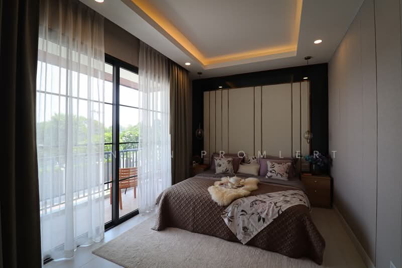 Rungsii Village Pattaya, Chon Buri (Pattaya), 91 Soi Tonmamuangsongton 5, Nong Pru, Bang Lamung (Pattaya), Chon Buri (Pattaya), 5 Bedrooms, 305 sqm, Villa For Sale, by Pornpun Promlert, 500228268 - DDproperty.com